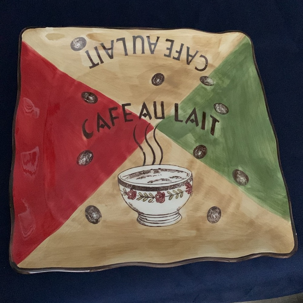 Cafe Au Lait serving dish